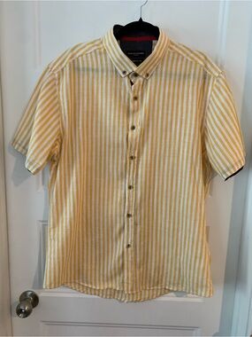 Thomson & Richards , Men's Yellow Stripe Short-Sleeve Button-Down Shirt